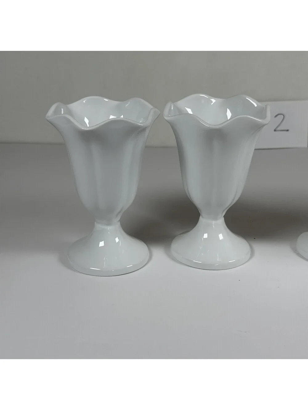 Set of 4 Sur La Table White Porcelain Footed Ice Cream Dessert Bowls Scalloped